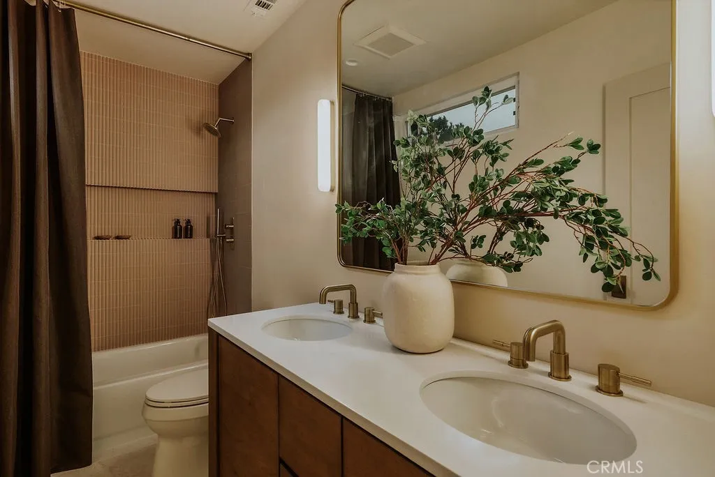 4048 Tivoli Avenue, Los Angeles, California 90066 home-pic-23