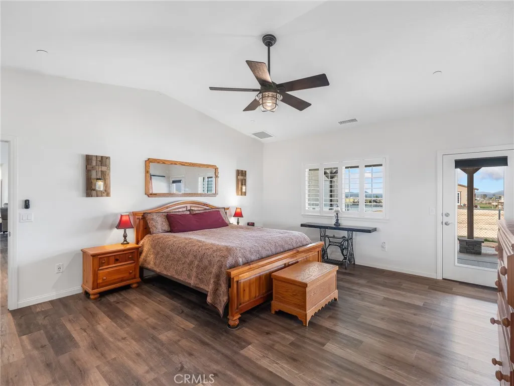 22820 Via Seco, Apple Valley, California 92308 home-pic-45