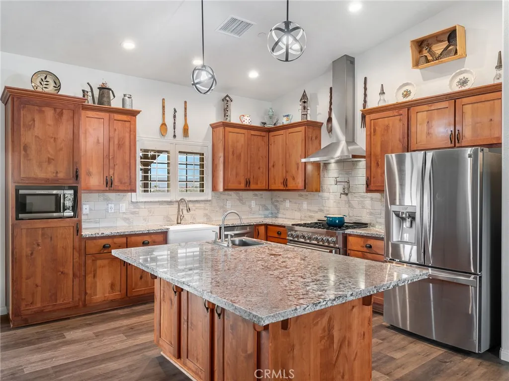22820 Via Seco, Apple Valley, California 92308 home-pic-22