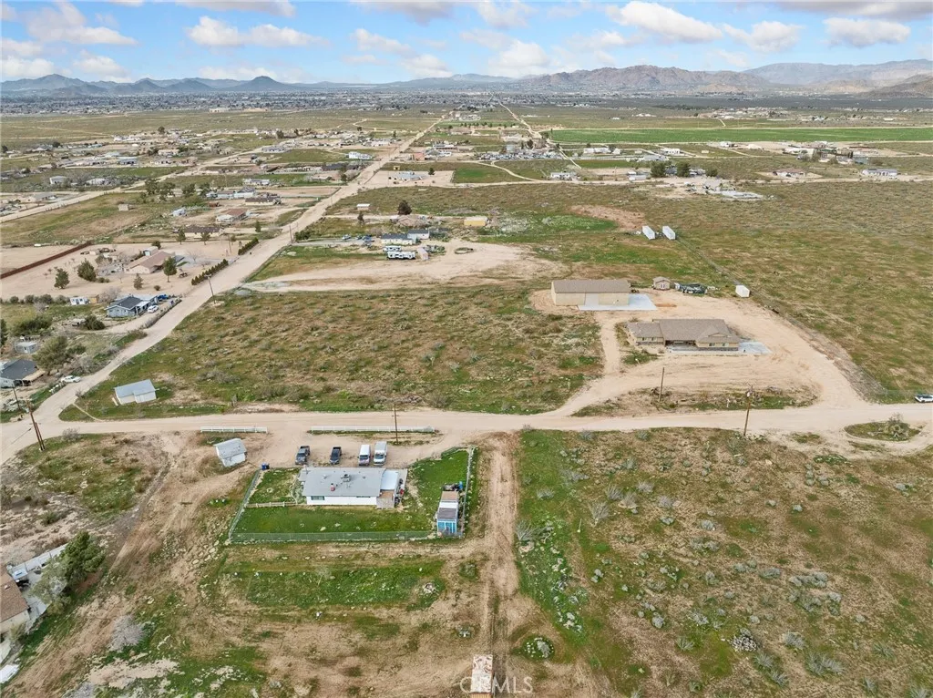 22820 Via Seco, Apple Valley, California 92308 home-pic-56