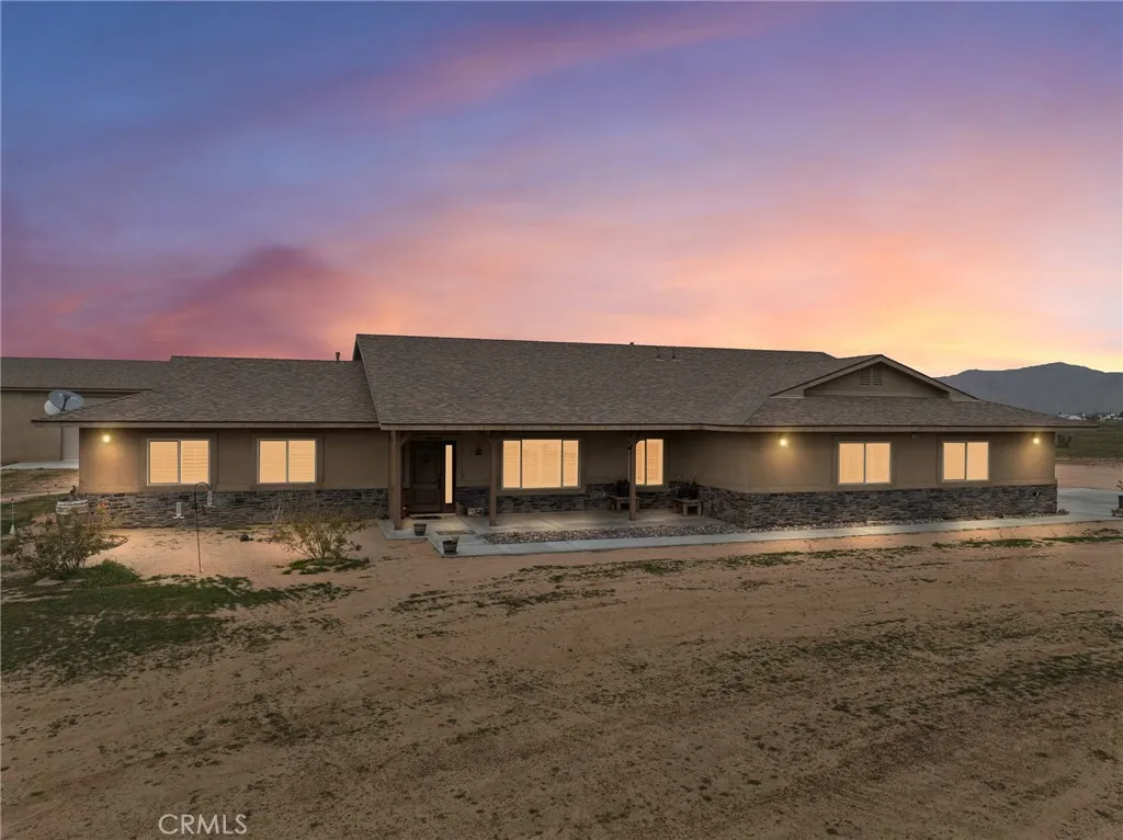 22820 Via Seco, Apple Valley, California 92308 home-pic-3
