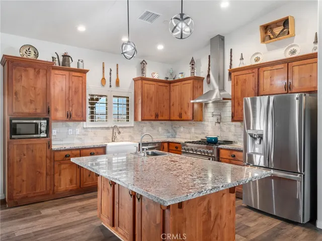 22820 Via Seco, Apple Valley, California 92308