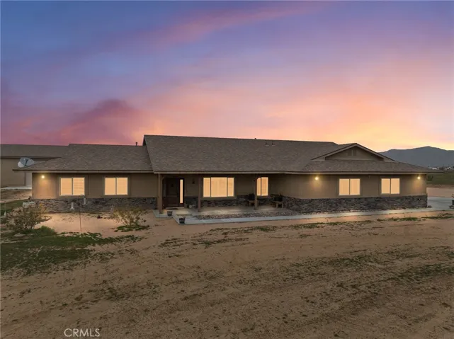 22820 Via Seco, Apple Valley, California 92308