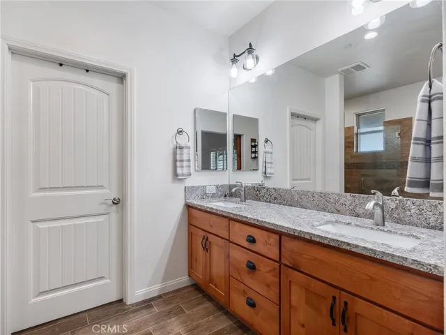 22820 Via Seco, Apple Valley, California 92308