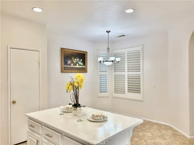 13953 Tawney Ridge Ln, Victorville, California 92394