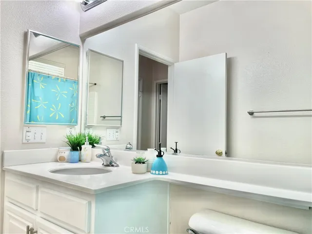 13953 Tawney Ridge Ln, Victorville, California 92394