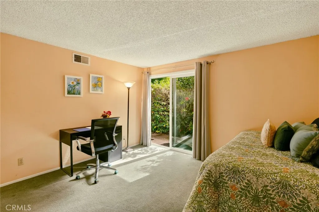 2217 Crescent, Montrose, California 91020 home-pic-20