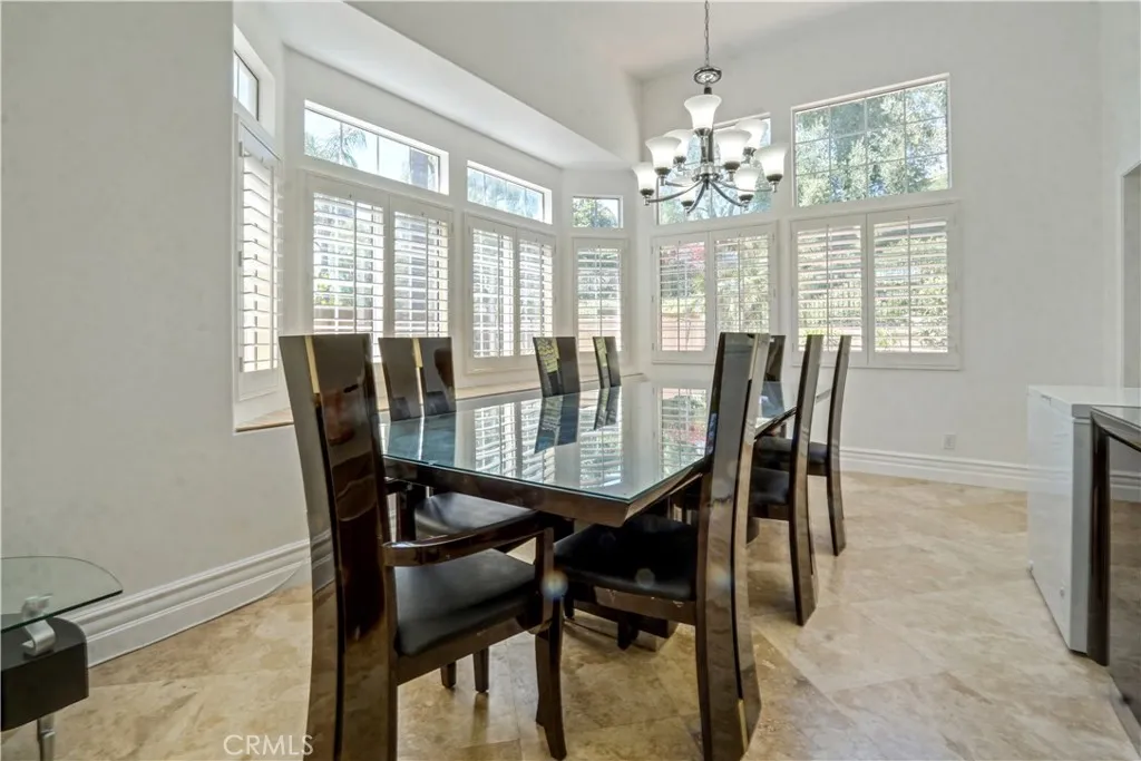 25792 Maple View Drive, Laguna Hills, California 92653 home-pic-11