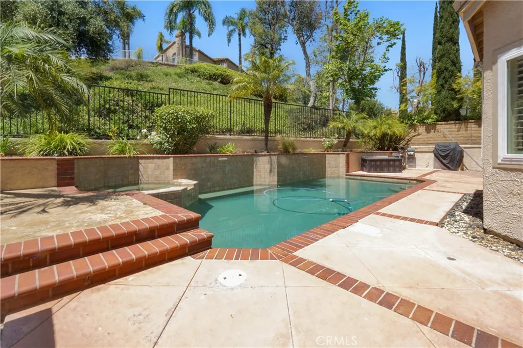 25792 Maple View Drive, Laguna Hills, California 92653 home-pic-26
