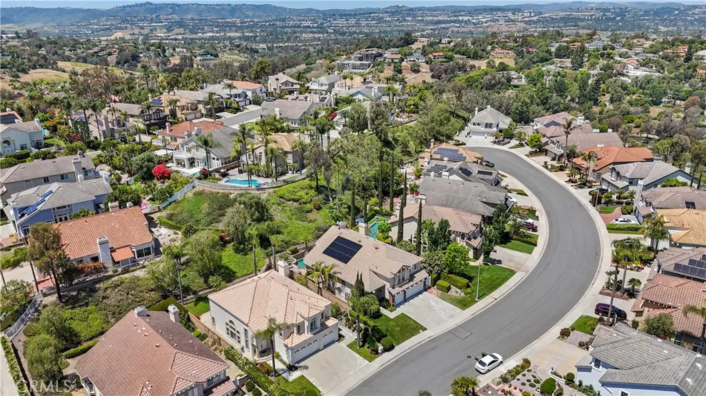 25792 Maple View Drive, Laguna Hills, California 92653 home-pic-30