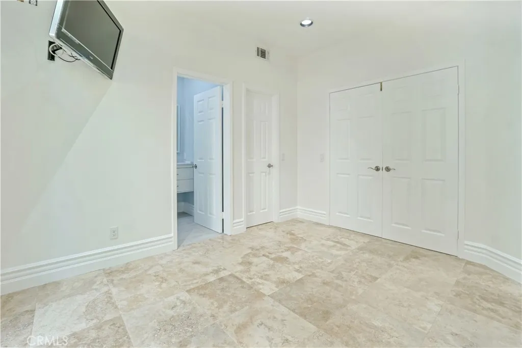 25792 Maple View Drive, Laguna Hills, California 92653 home-pic-13