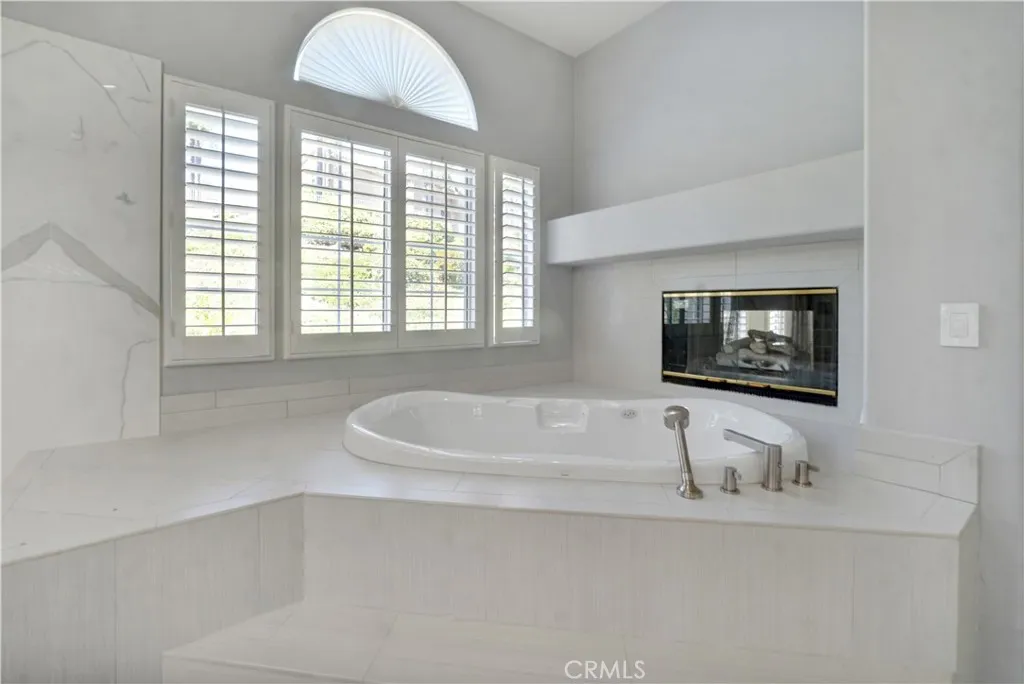 25792 Maple View Drive, Laguna Hills, California 92653 home-pic-23