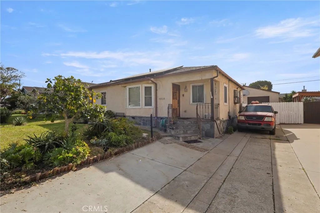 2813 Pinckard, Redondo Beach, California 90278 home-pic-2
