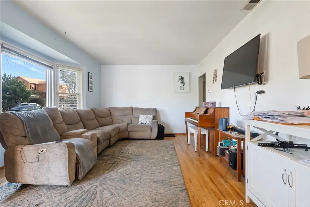 2813 Pinckard, Redondo Beach, California 90278 home-pic-3