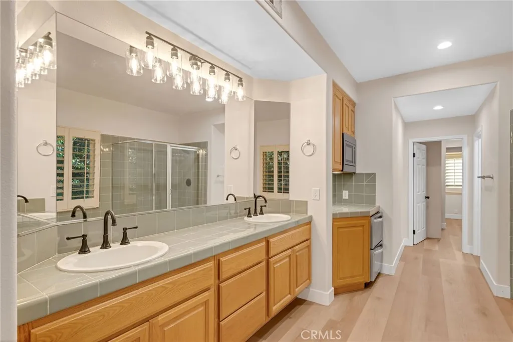 5675 W Overlook Drive, Rancho Cucamonga, California 91739 home-pic-41