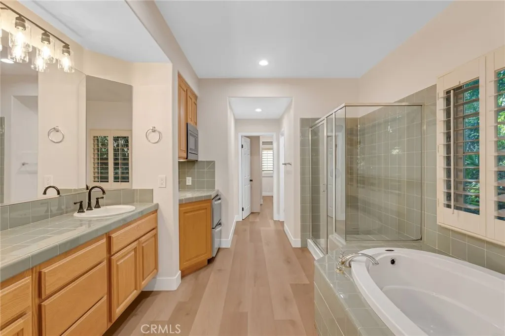 5675 W Overlook Drive, Rancho Cucamonga, California 91739 home-pic-40