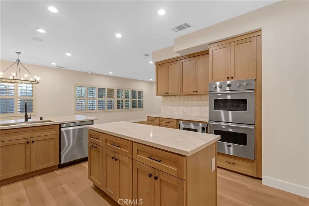 5675 W Overlook Drive, Rancho Cucamonga, California 91739 home-pic-25