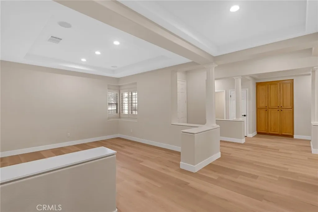 5675 W Overlook Drive, Rancho Cucamonga, California 91739 home-pic-11