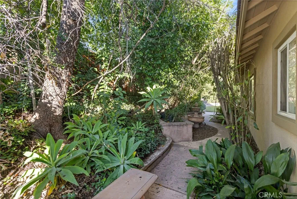5675 W Overlook Drive, Rancho Cucamonga, California 91739 home-pic-52