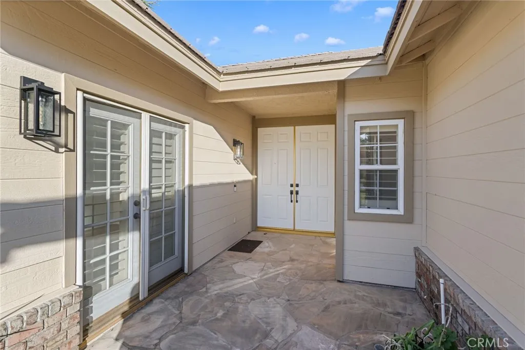 5675 W Overlook Drive, Rancho Cucamonga, California 91739 home-pic-5