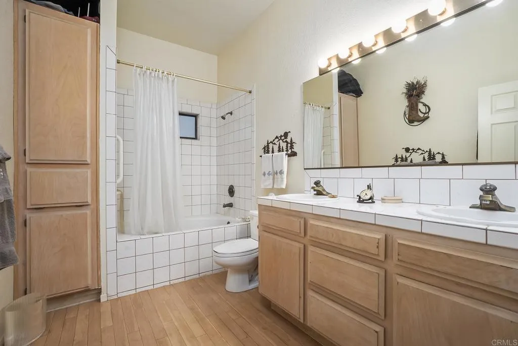 21916 Japatul Lane, Alpine, California 91901 home-pic-29