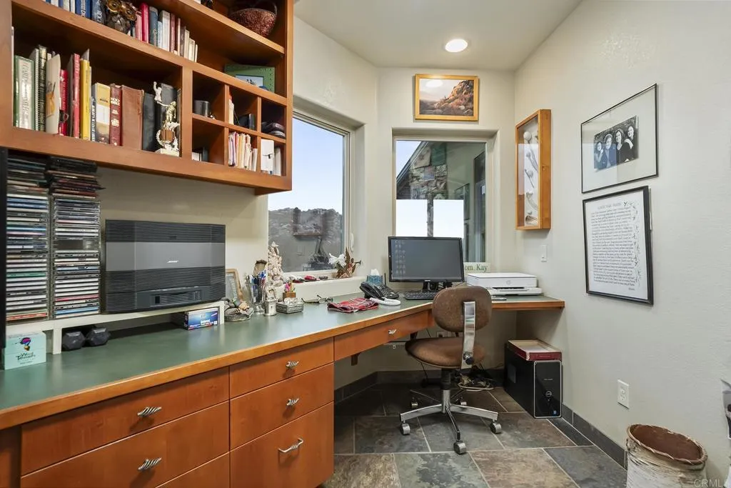 21916 Japatul Lane, Alpine, California 91901 home-pic-20