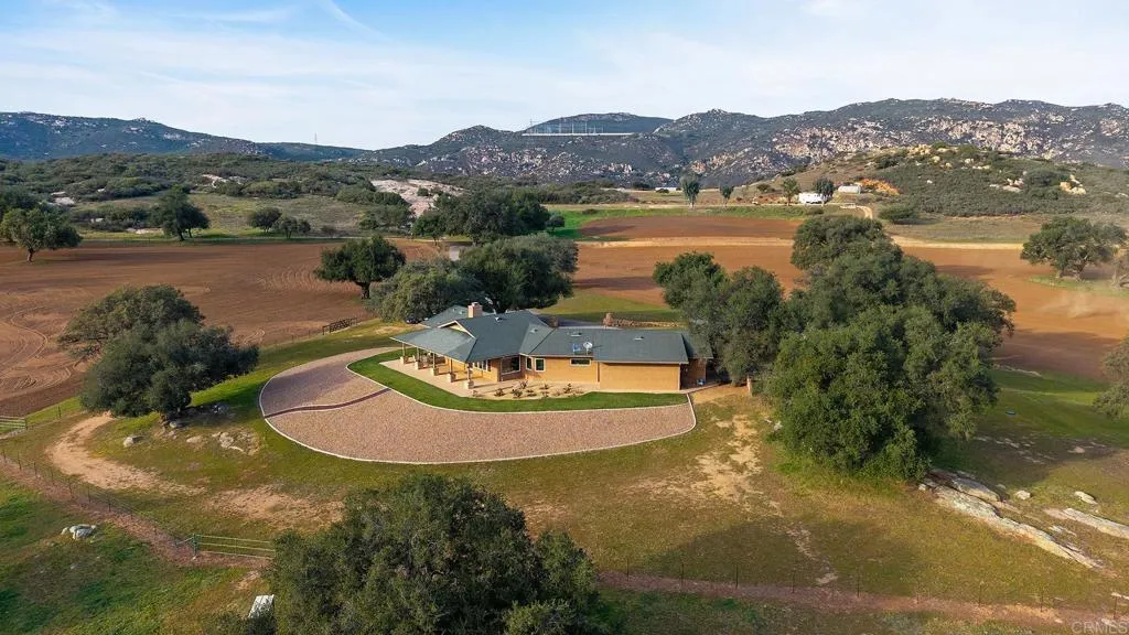 21916 Japatul Lane, Alpine, California 91901 home-pic-58