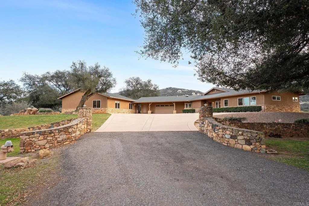 21916 Japatul Lane, Alpine, California 91901 home-pic-41