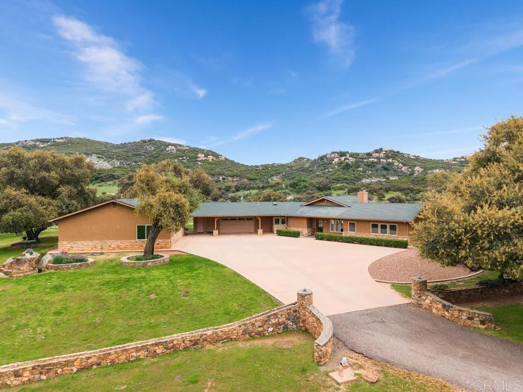 21916 Japatul Lane, Alpine, California 91901 home-pic-42