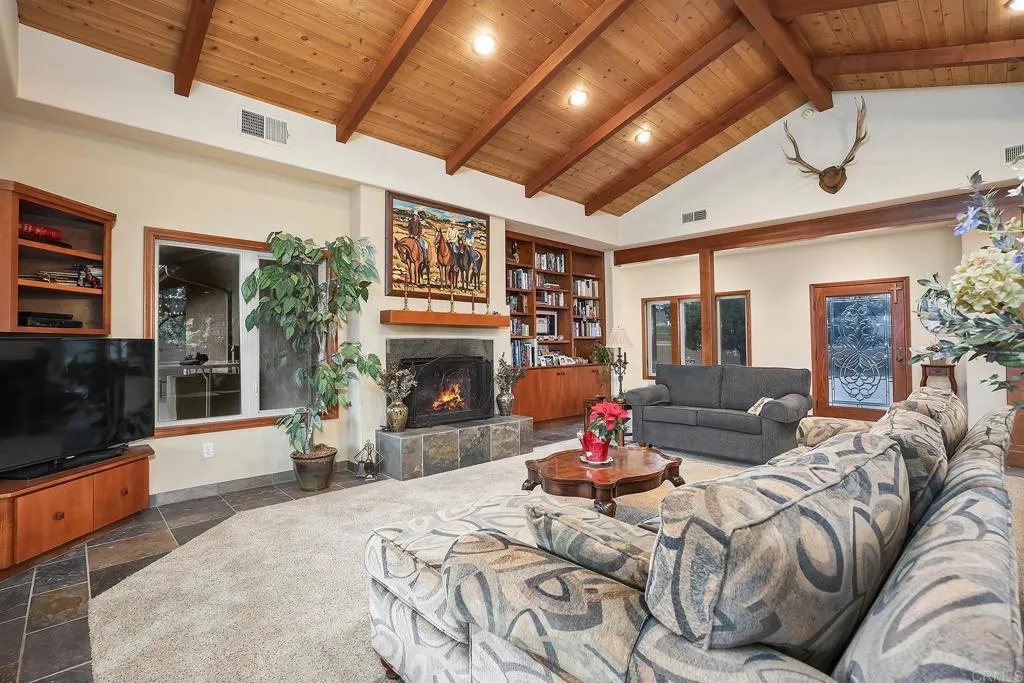 21916 Japatul Lane, Alpine, California 91901 home-pic-8
