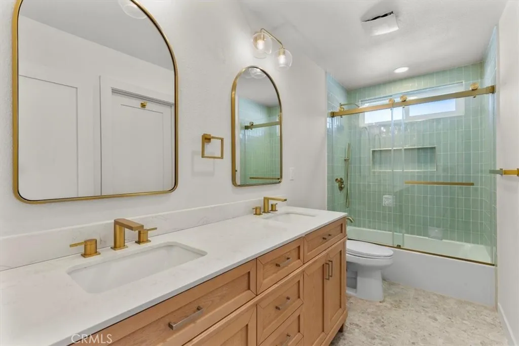 20002 Wrightwood Ct  home-pic-16