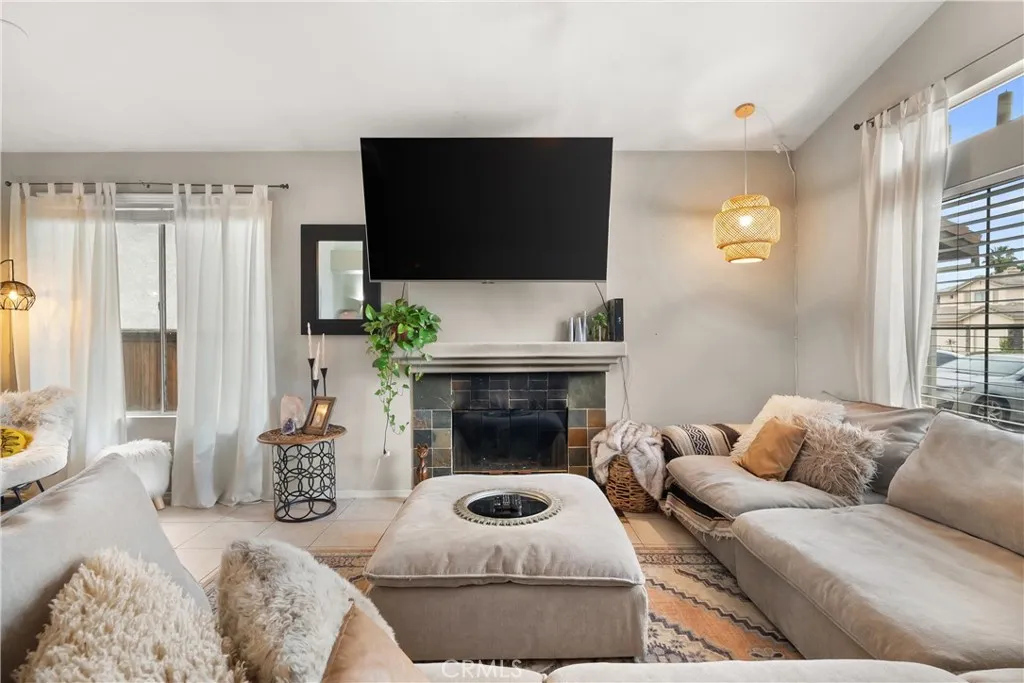 31725 Via Cordoba, Temecula, California 92592 home-pic-3