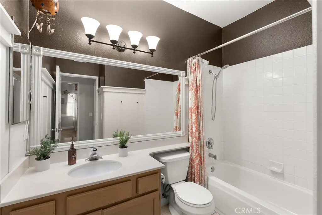 31725 Via Cordoba, Temecula, California 92592 home-pic-24