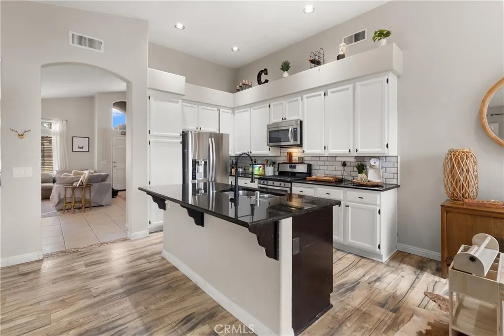 31725 Via Cordoba, Temecula, California 92592 home-pic-16