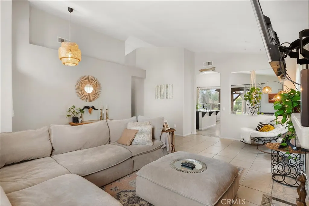 31725 Via Cordoba, Temecula, California 92592 home-pic-7