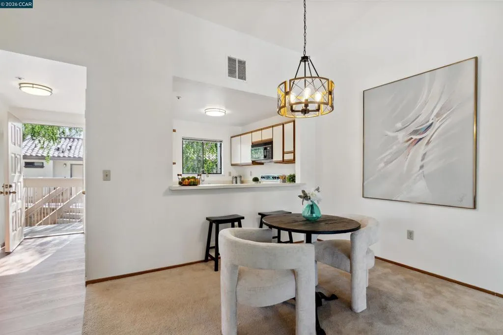 1731 1731 S Villa Way, Walnut Creek, California 94595 home-pic-13