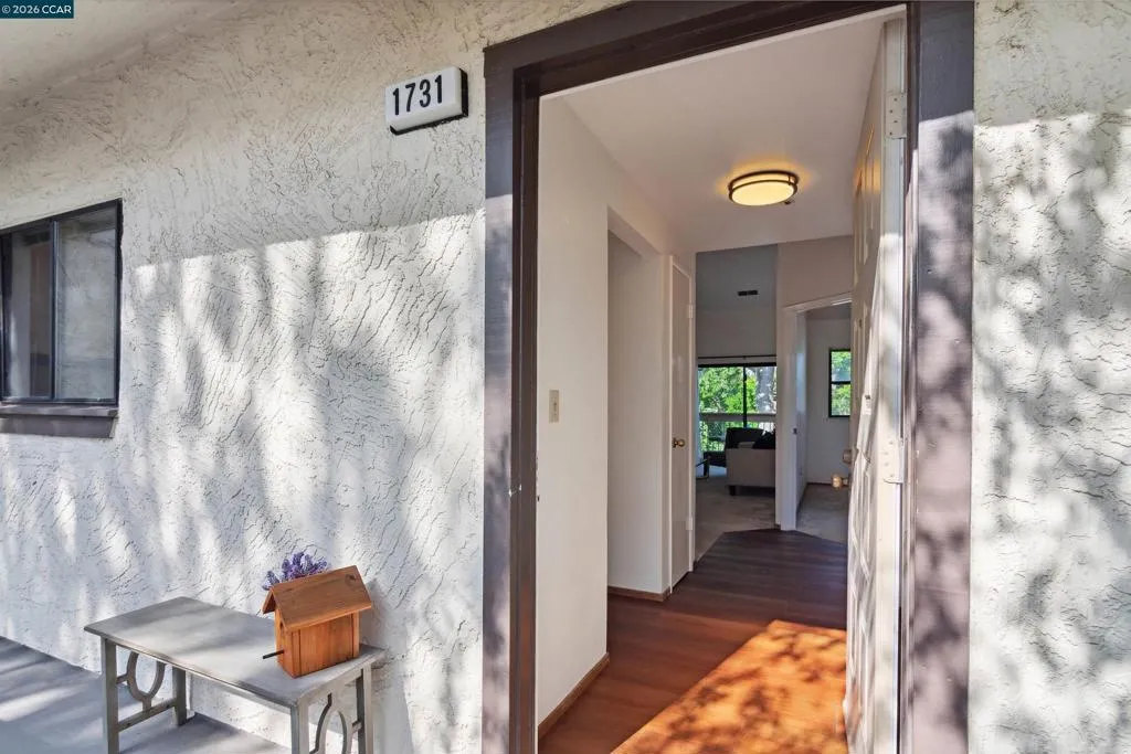 1731 1731 S Villa Way, Walnut Creek, California 94595 home-pic-3