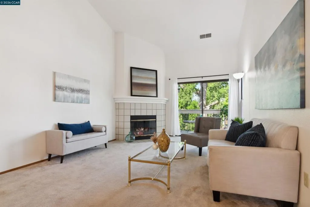 1731 1731 S Villa Way, Walnut Creek, California 94595 home-pic-11