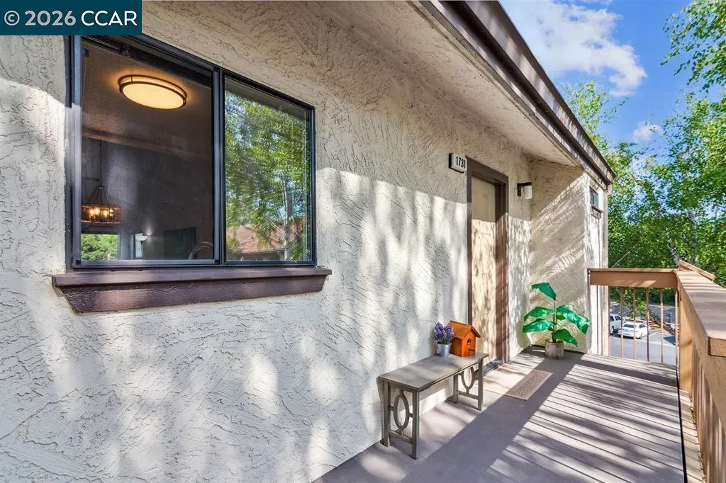 1731 1731 S Villa Way, Walnut Creek, California 94595 home-pic-2