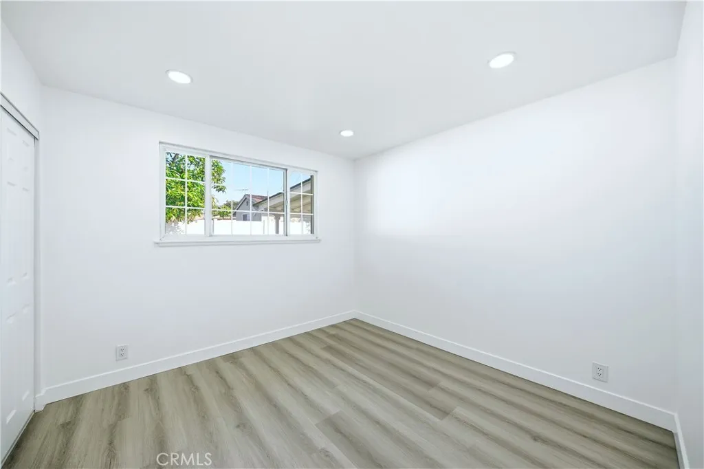 1021 E Gaillard Street, Azusa, California 91702 home-pic-13