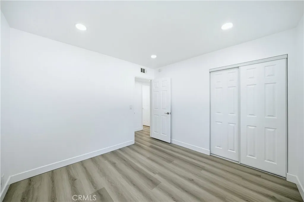 1021 E Gaillard Street, Azusa, California 91702 home-pic-14