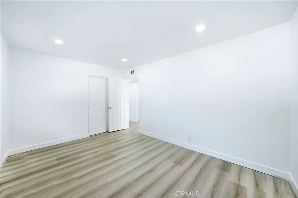 1021 E Gaillard Street, Azusa, California 91702 home-pic-12