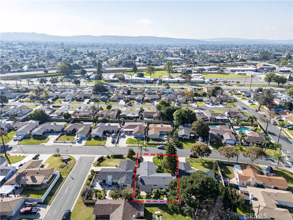 1021 E Gaillard Street, Azusa, California 91702 home-pic-29