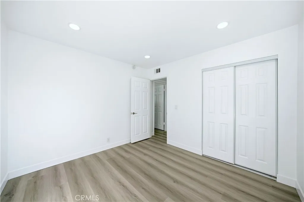 1021 E Gaillard Street, Azusa, California 91702 home-pic-16