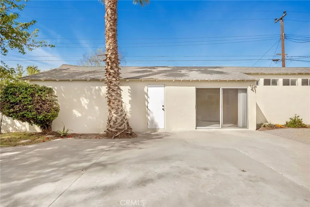 11305 Loch Lomond Road, Los Alamitos, California 90720 home-pic-22