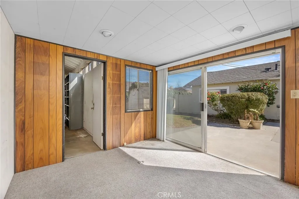11305 Loch Lomond Road, Los Alamitos, California 90720 home-pic-23