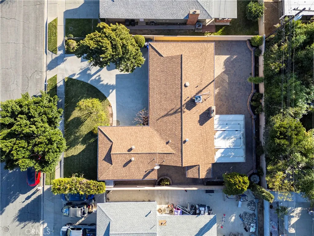 1560 N Vista Avenue, Rialto, California 92376 home-pic-34