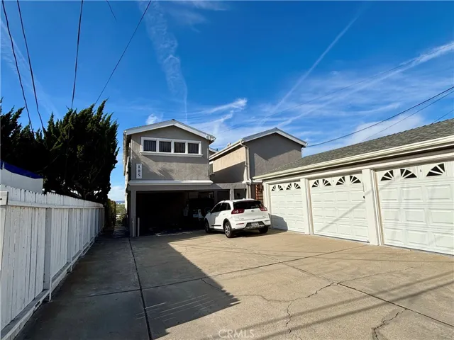 Carport & Garage