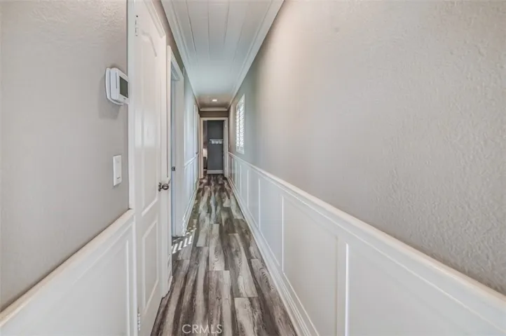 Hallway to Bedrooms & Bathroom
