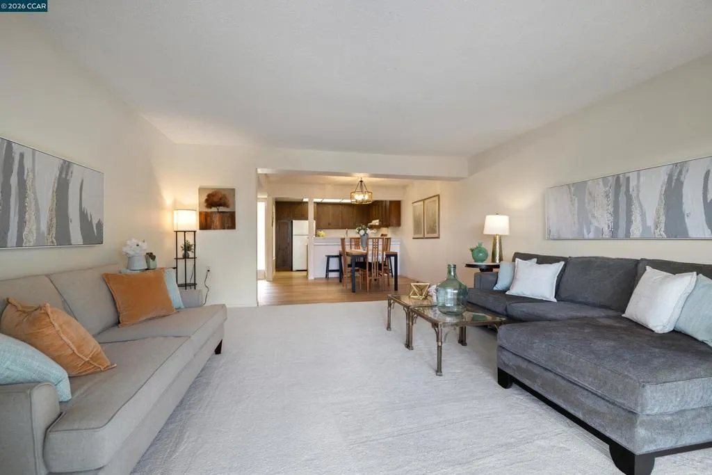 1348 1348 Rockledge Ln 4, Walnut Creek, California 94595 home-pic-8